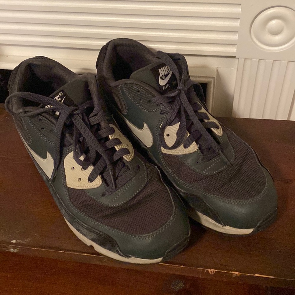 Nike Air Max Sneakers Men’s 11.5